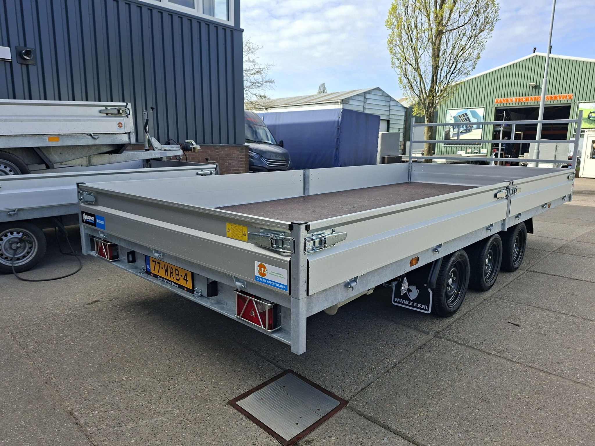 Hapert 3-asser plateauwagen af...