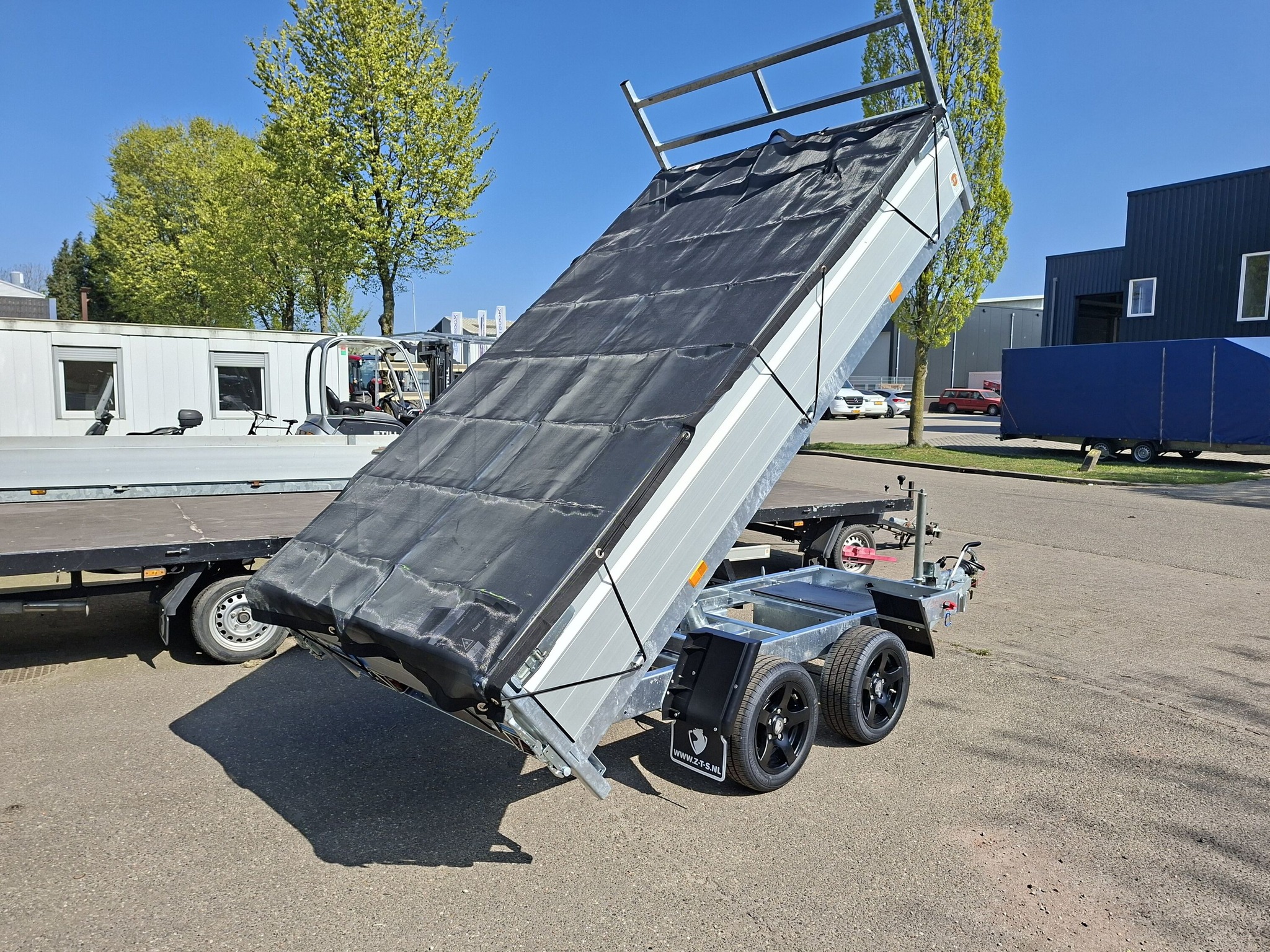Hapert Cobalt HB2 afgeleverd  ...