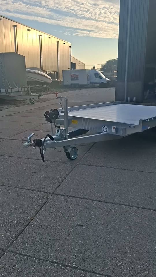 De eerste aflevering van de ma...